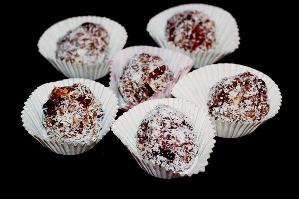 Pyszne kraker-swe kuleczki bez pieczenia Pyszne kraker-swe kuleczki bez pieczenia