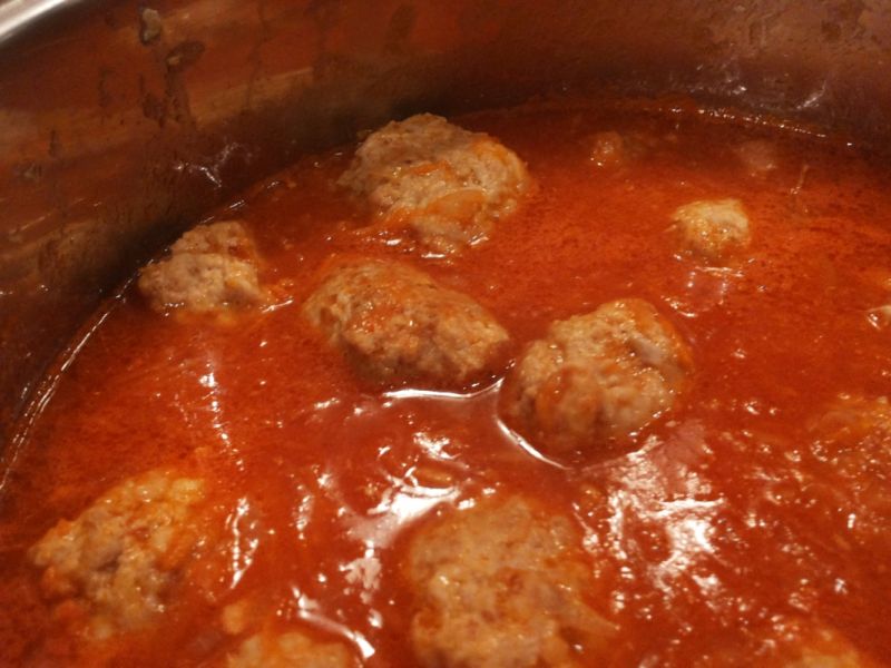 Pyszne pulpeciki w sosie pomidorowym