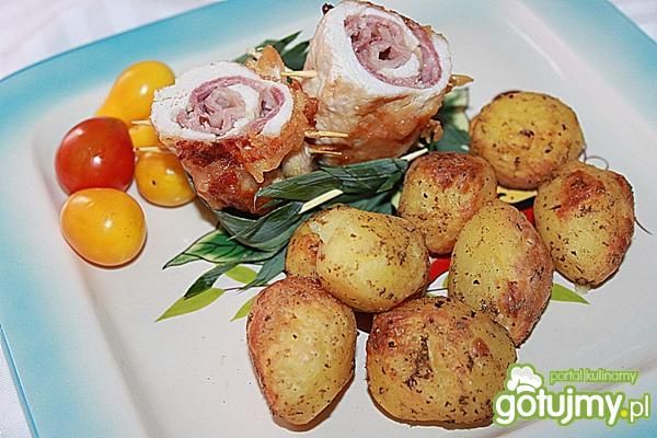 Pyszne roladki z piersi z kurczaka . Pyszne roladki z piersi z kurczaka .