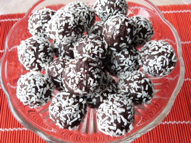 Pyszne trufelki z herbatników