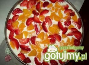 Pyszny deser na zimno na herbatnikach Pyszny deser na zimno na herbatnikach