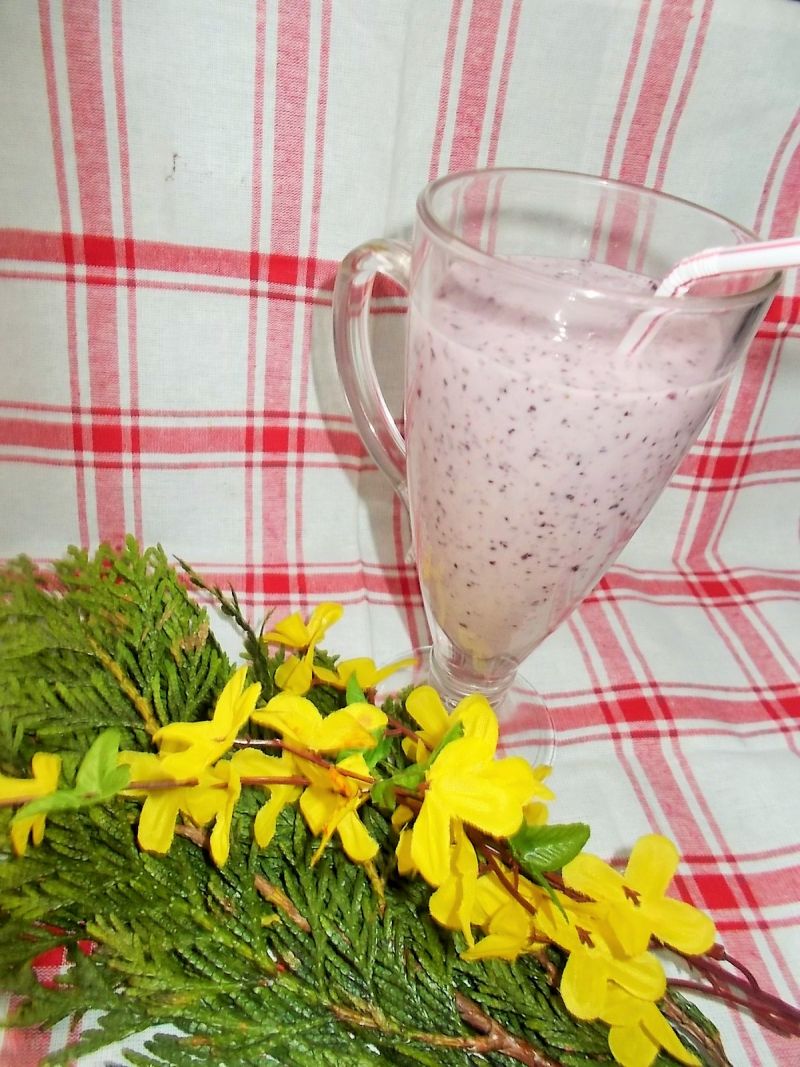 Pyszny koktajl jagodowy