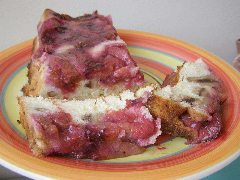 Pyszny pieczony sernik śliwkowy "odwrócony" Pyszny pieczony sernik śliwkowy "odwrócony"