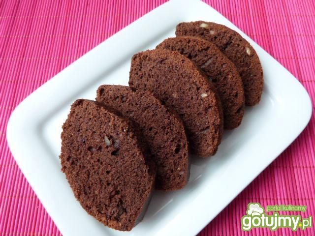 Pyszny piernik z orzechami