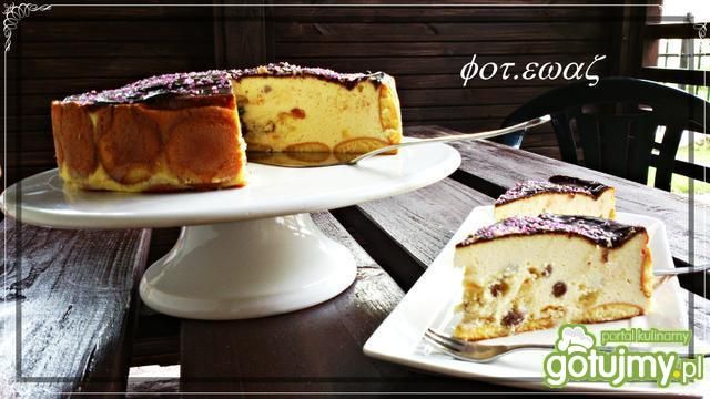 Pyszny, puszysty sernik z rodzynkami