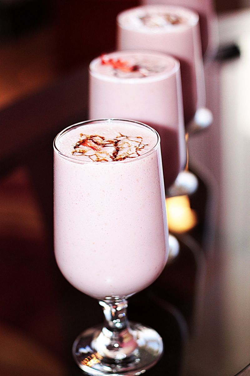 Pyszny szejk orzeźwiający z truskawkami