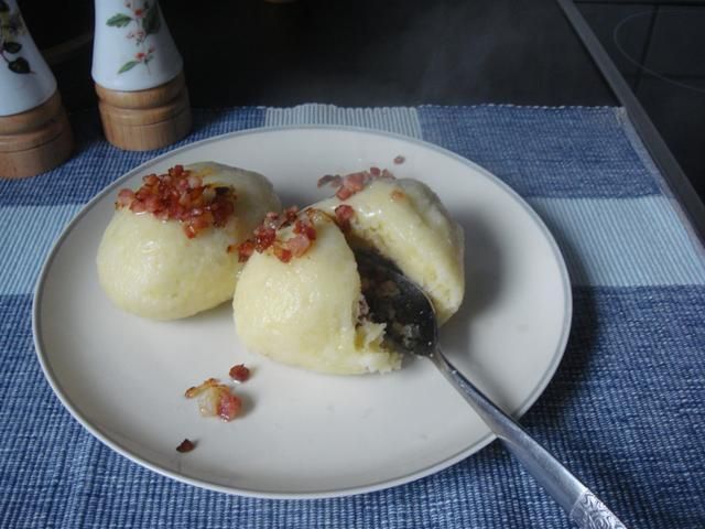 Pyzy z mięsem. Pyzy z mięsem.
