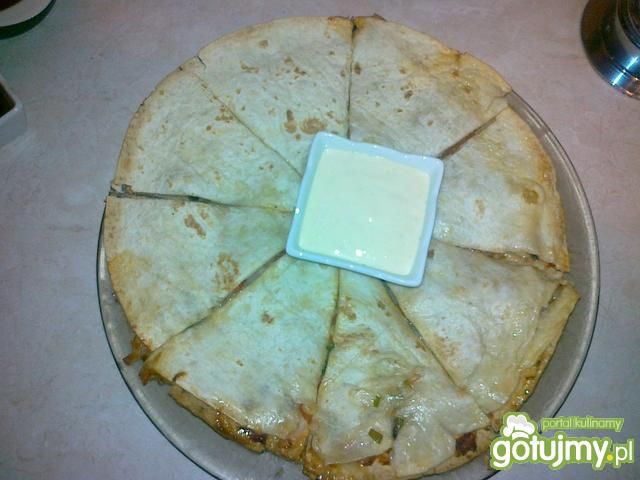 Quesadilla wegetariańska z mozzarellą