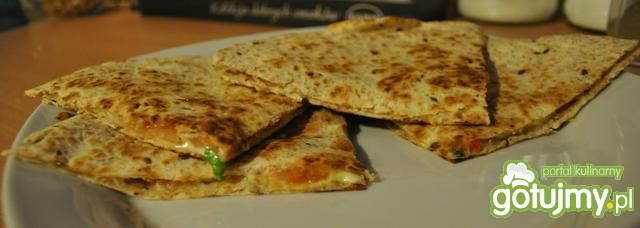 Quesadille z chili i pomidorem Quesadille z chili i pomidorem