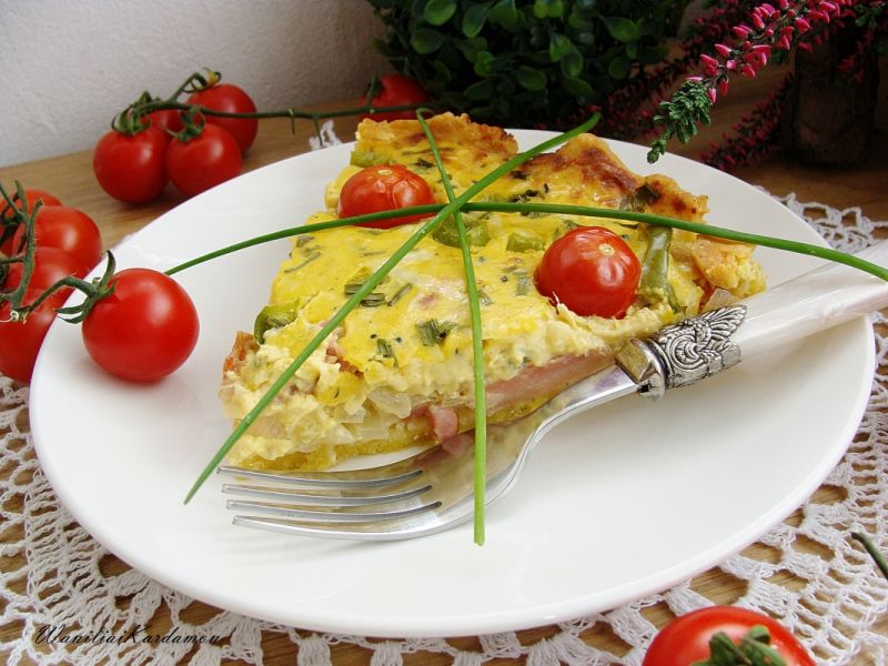 Quiche z cheddarem boczkiem i serkiem India  Quiche z cheddarem boczkiem i serkiem India