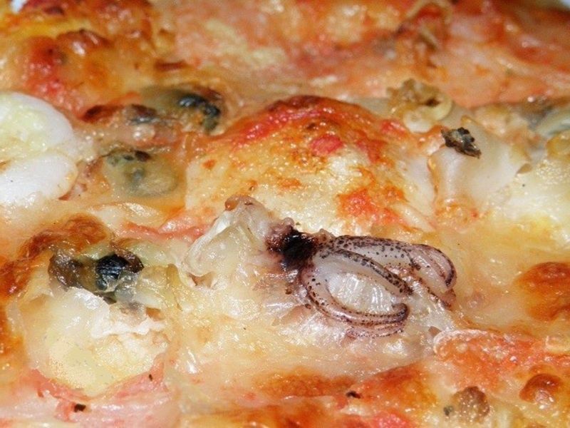 Quiche z tuńczykiem i owocami morza Quiche z tuńczykiem i owocami morza