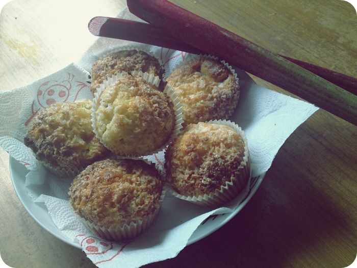 Rabarbarowe muffiny  Rabarbarowe muffiny