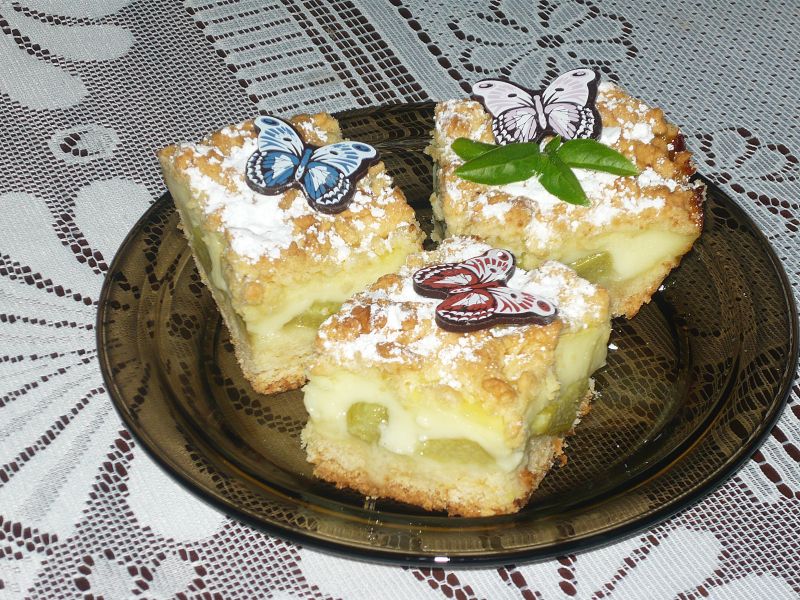 Rabarbarowe z budyniem Rabarbarowe z budyniem