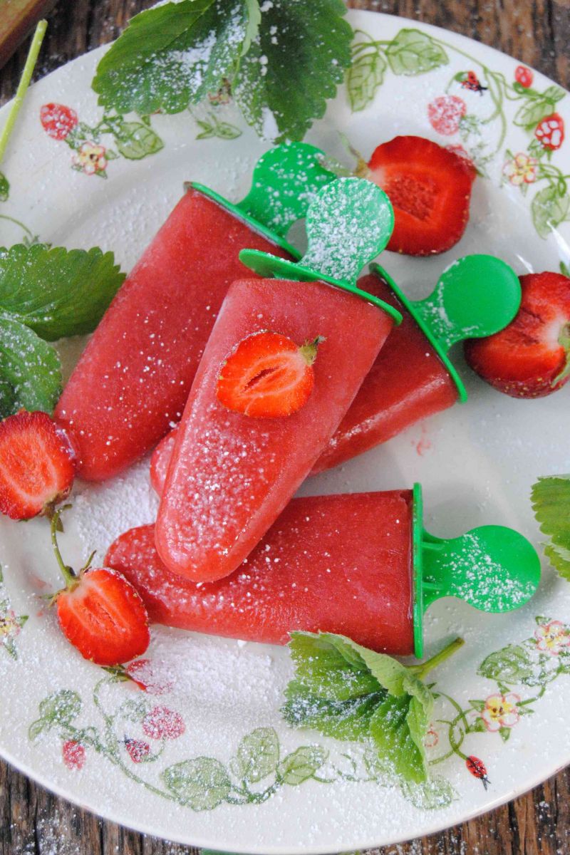 Rabarbarowo- truskawkowy sorbet Rabarbarowo- truskawkowy sorbet