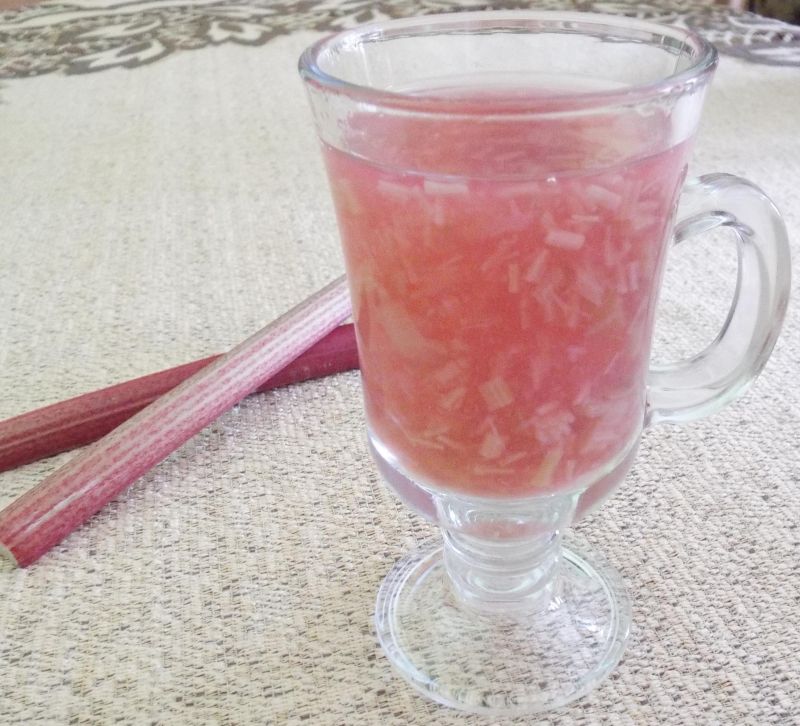 Rabarbarowy kisiel do picia