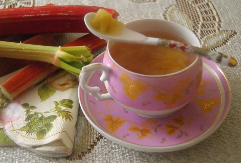 Rabarbarowy kompot z nutką wanilii Rabarbarowy kompot z nutką wanilii