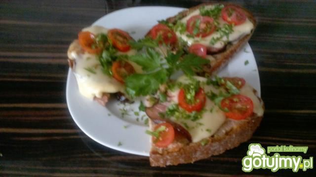 Raclette z wędzonym boczkiem ala gino Raclette z wędzonym boczkiem ala gino