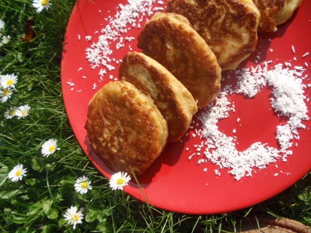 Racuchy drożdżowe z kaszą kukurydzianą Racuchy drożdżowe z kaszą kukurydzianą