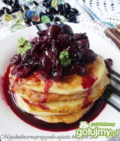 Racuchy jogurtowe z wiśniami Racuchy jogurtowe z wiśniami