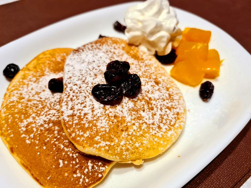 Racuchy z brzoskwiniami