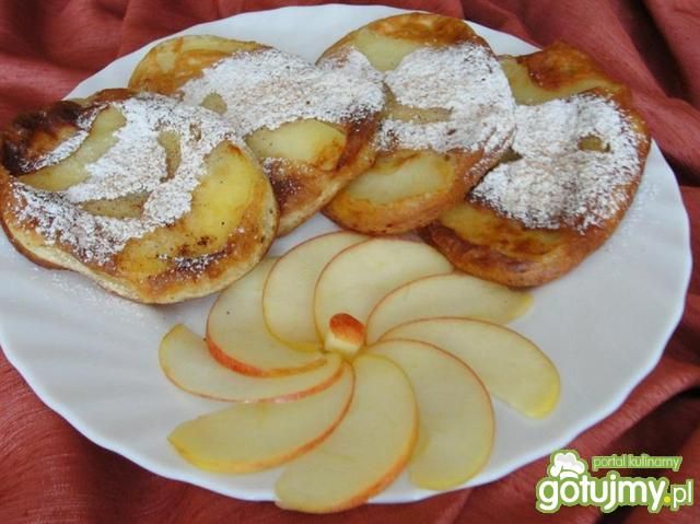 Racuchy z jabłkami,