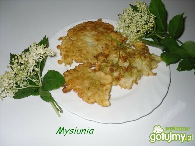 Racuchy z kwiatów dzikiego bzu Racuchy z kwiatów dzikiego bzu