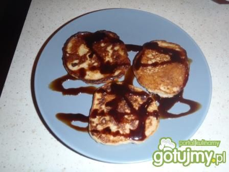 Racuchy z mąki razowej z jogurtem 