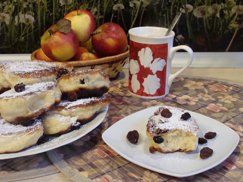 Racuszki z rodzynkami 