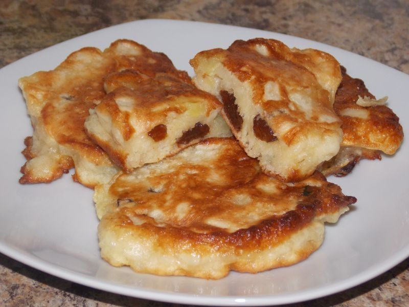 Racuszki z rodzynkami Racuszki z rodzynkami