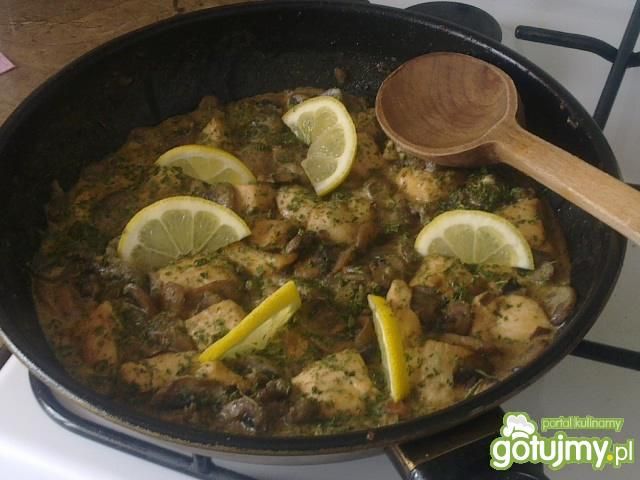 Ragout drobiowe z grzybami 