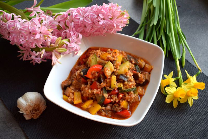 Ratatouille (ratatuj) z kaszą bulgur