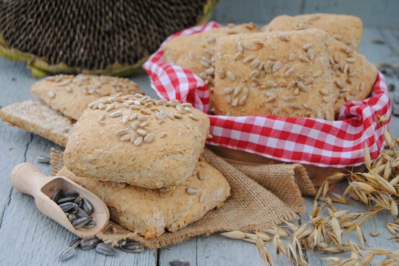 Razowe bułeczki ze słonecznikiem