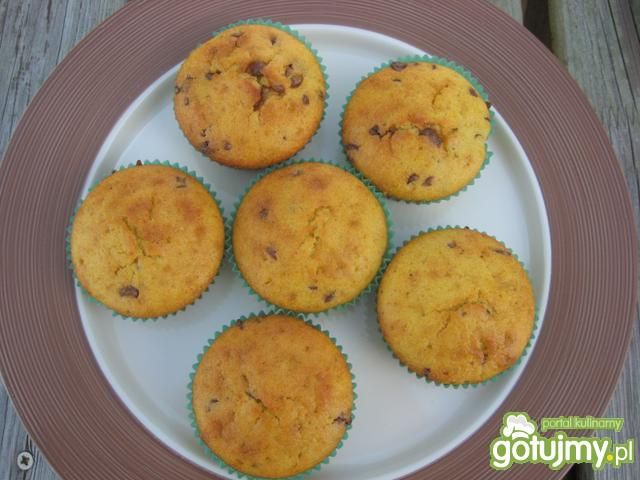 Razowe muffiny cytrynowo – czekoladowe