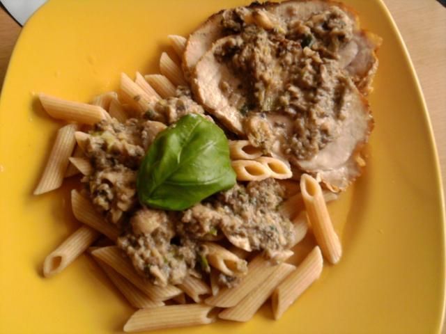 Razowe penne z sosem pieczarkowym Razowe penne z sosem pieczarkowym