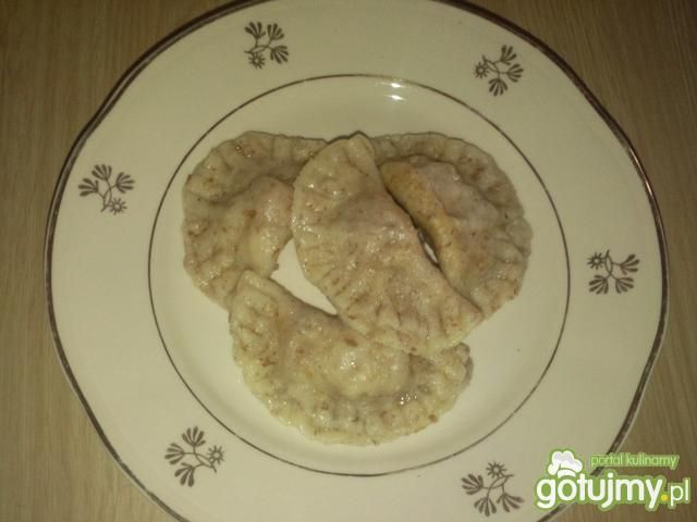 Razowe pierogi z mięsem i serem Razowe pierogi z mięsem i serem