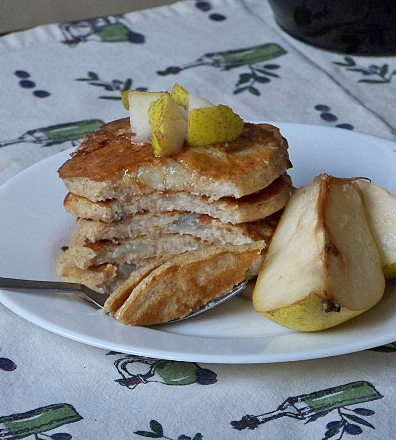 Razowe placuszki z gruszką Razowe placuszki z gruszką