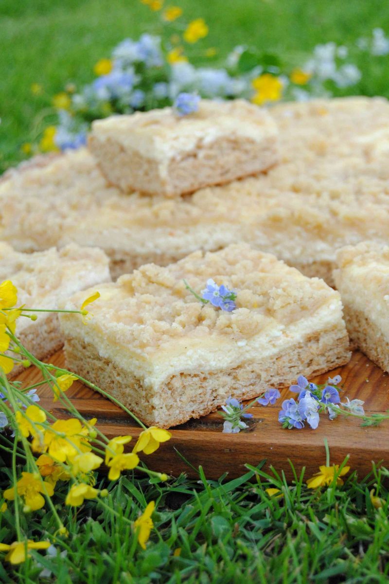 Razowy drożdżowiec na dużą blachę Razowy drożdżowiec na dużą blachę