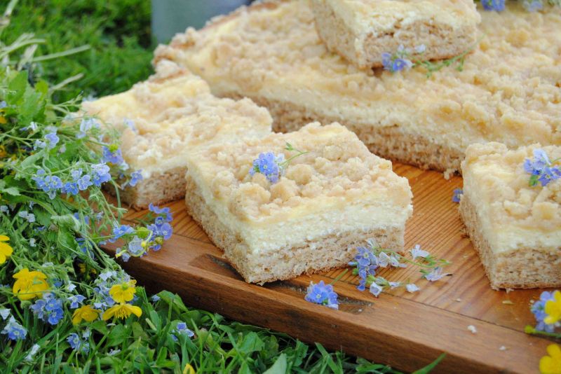 Razowy drożdżowiec na dużą blachę Razowy drożdżowiec na dużą blachę