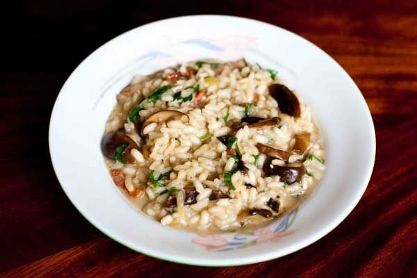 Risotto z grzybami leśnymi i boczkiem Risotto z grzybami leśnymi i boczkiem