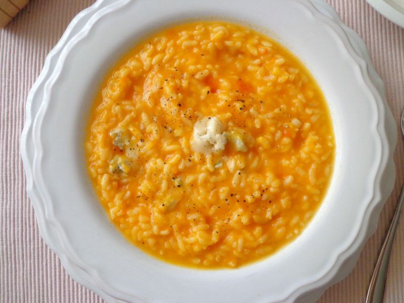 Risotto z kremem marchewkowym z gorgonzolą Risotto z kremem marchewkowym z gorgonzolą