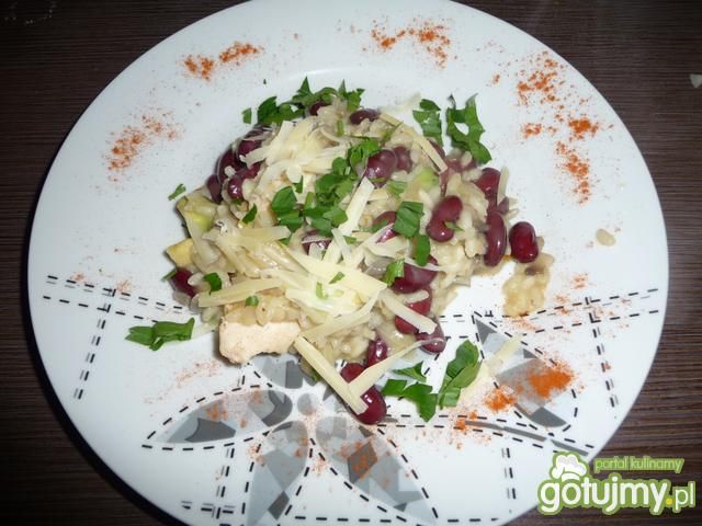 Risotto z kurczakiem i fasolą