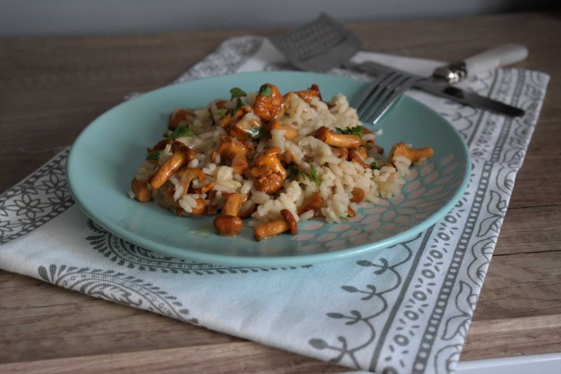 Risotto z kurkami i świeżą kolendrą  Risotto z kurkami i świeżą kolendrą