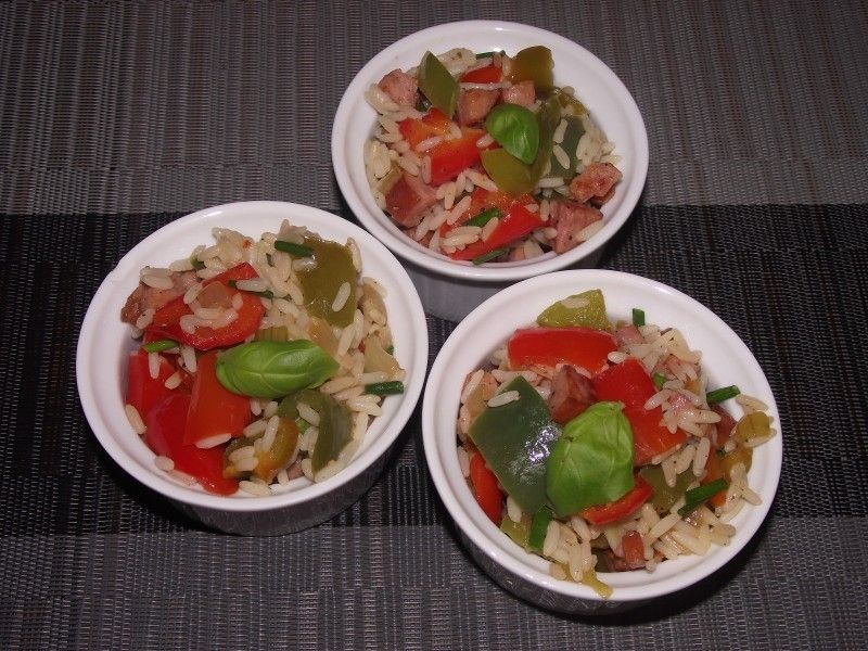 Risotto z papryką i kiełbasą