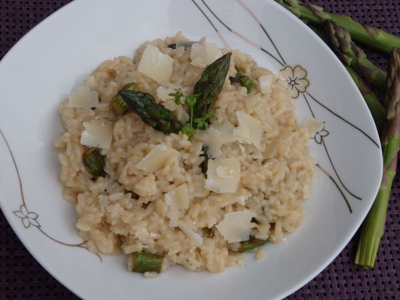 Risotto z zielonymi szparagami Risotto z zielonymi szparagami