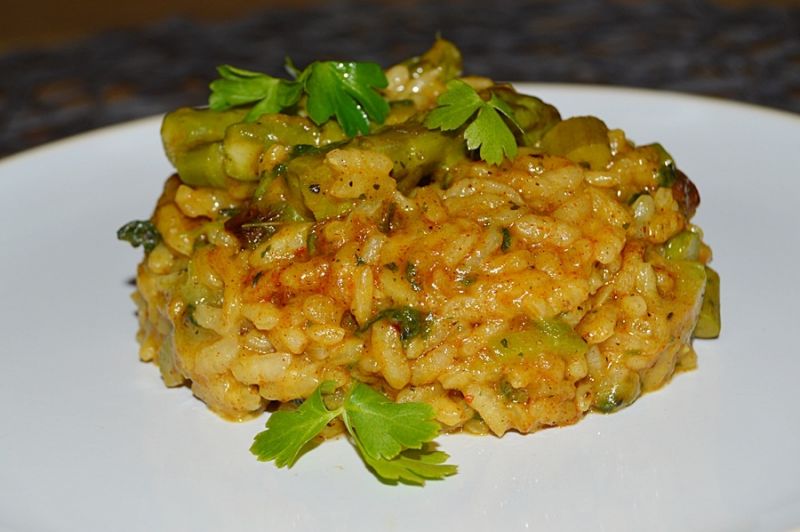 Risotto ze szparagami, cukinią i szpinakiem Risotto ze szparagami, cukinią i szpinakiem