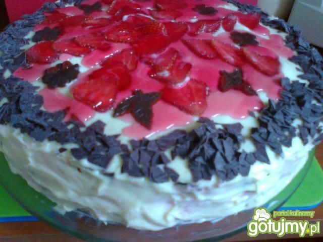 Rocznicowy ort truskawkowo-budyniowy 