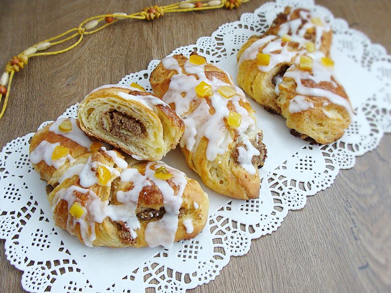 Rogale z białym makiem