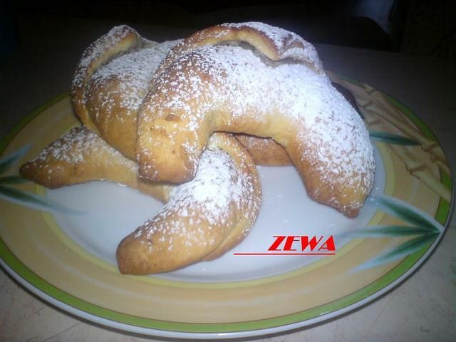 Rogaliki drożdzowe  Rogaliki drożdzowe