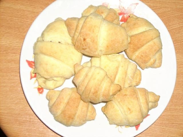 Rogaliki drożdżowe