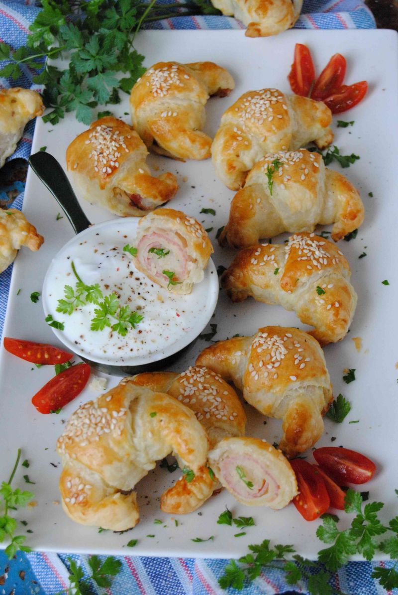 Rogaliki francuskie z szynką i selerem Rogaliki francuskie z szynką i selerem